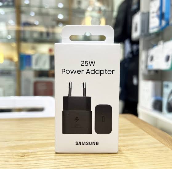 Samsung 25W Charger with Type C to Type C Cable